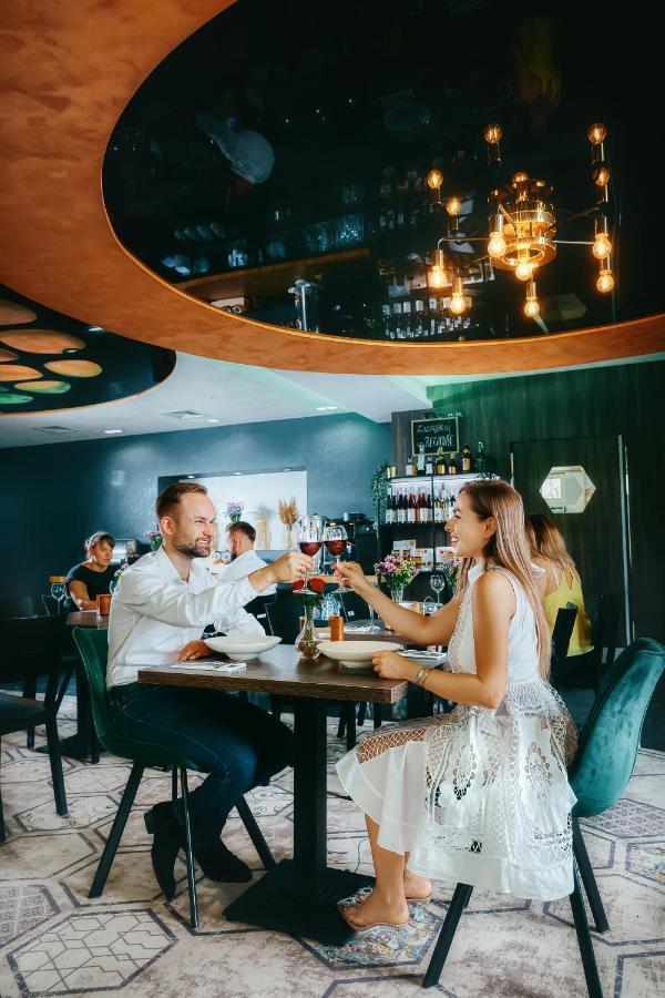 Zacisze Nad Nida Resort Pinczow Eksteriør billede